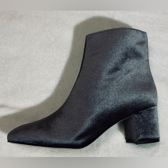 J.Crew velvet Hadley boots - Picture 6 of 8